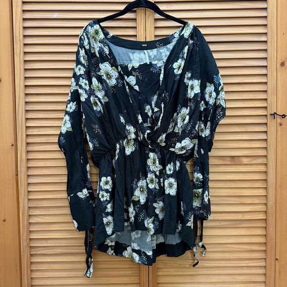 Free People Floral Romper size small - Picture 1 of 6